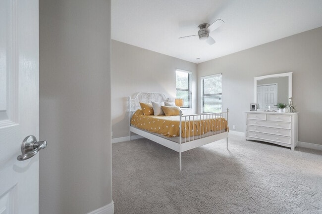 Building Photo - 10238 Blossom Trail