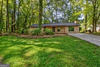 Building Photo - 11 Logwood Ln