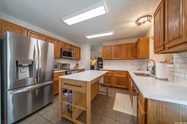 Building Photo - 2813 Kline Cir