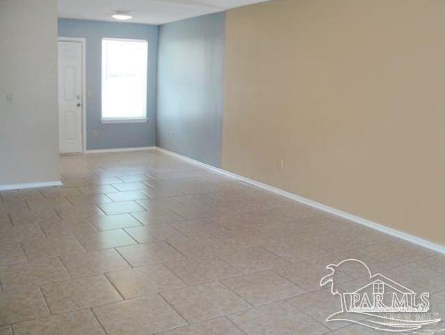 Building Photo - 417 Oak Knoll Ln