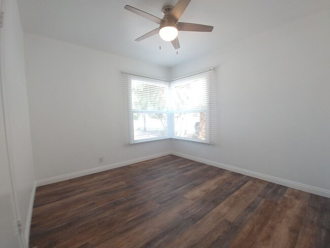 Building Photo - Charming 3-Bedroom Home in an Ideal Location!