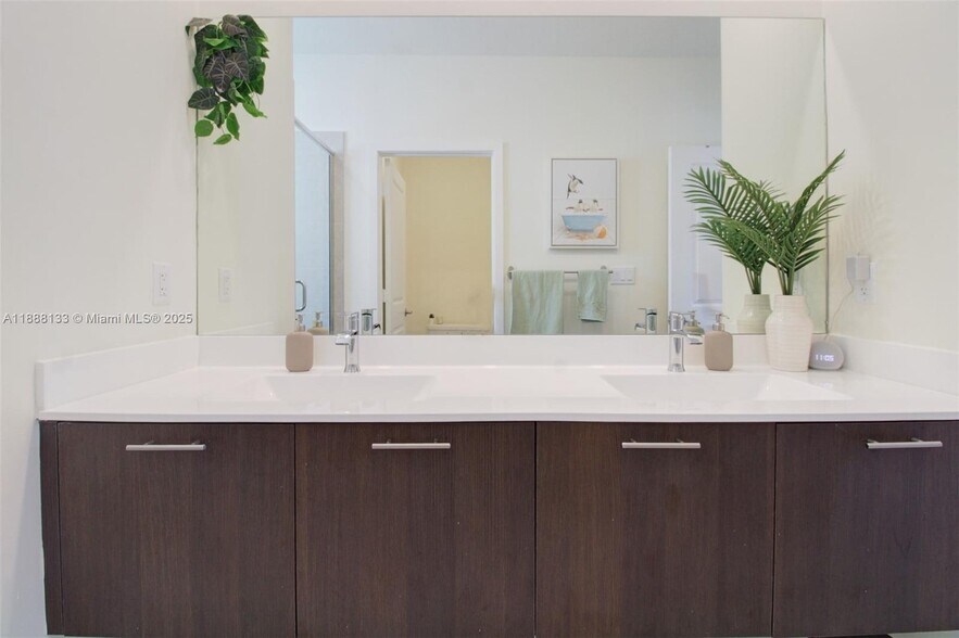 Building Photo - 10300 NW 66th St