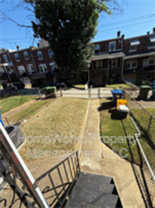 Building Photo - 347 Martingale Ave