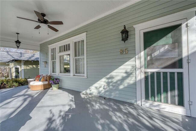 Building Photo - 85 Waddell St NE