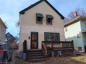 Building Photo - 1124 E 114th St