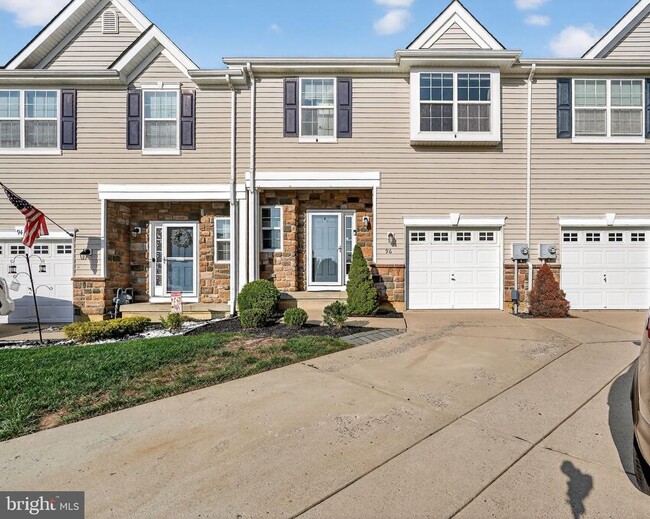 Building Photo - 96 Eagleview Terrace