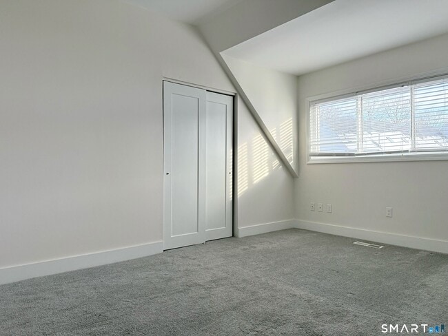 Building Photo - 40 Montoya Dr