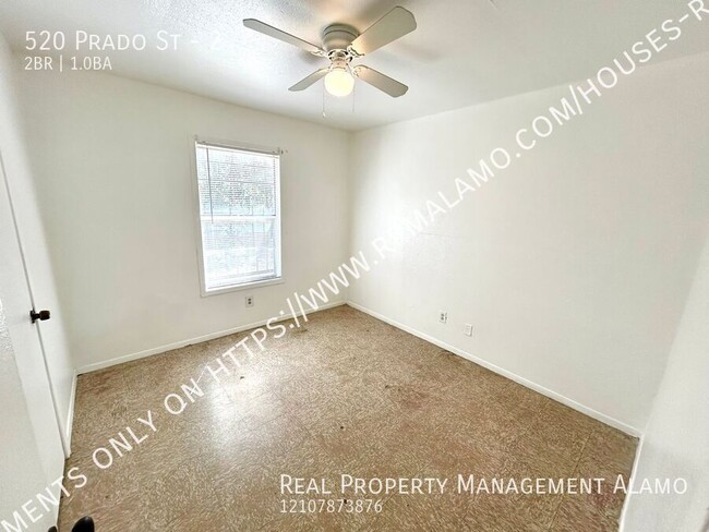 Building Photo - **MOVE-IN SPECIAL!** 2 Bedroom / 1 Bath Un...