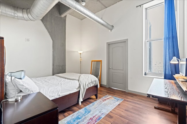 Building Photo - 511 N Broad St