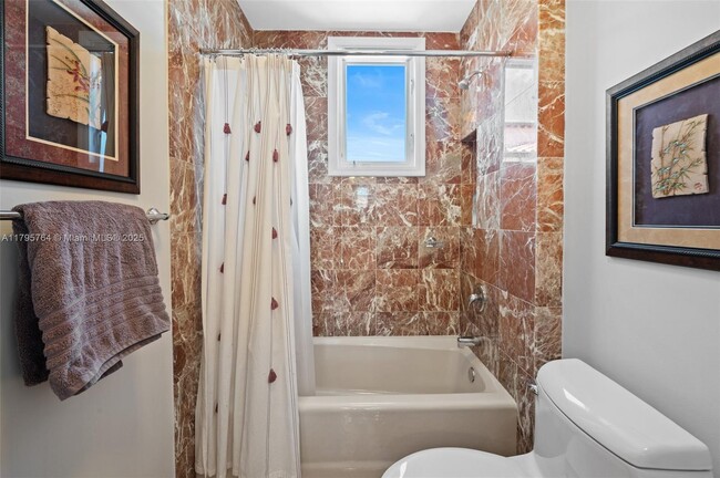 Building Photo - 13643 Deering Bay Dr