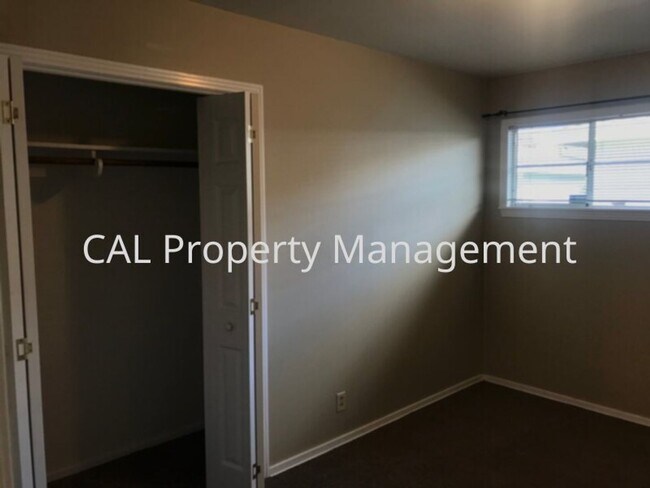 Building Photo - South Salinas 3 Bedroom, 2 Bath Home