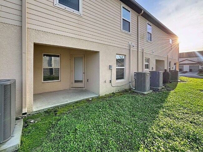 Building Photo - 5426 Companion Ln