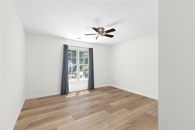 Building Photo - 5941 Wilbanks Dr