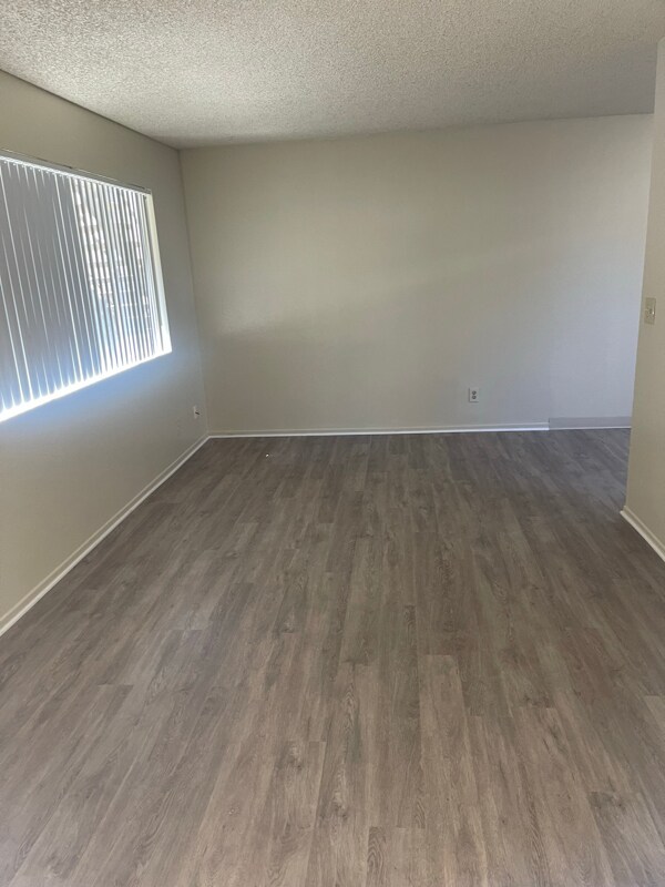 Building Photo - 344 S Willie James Jones Ave