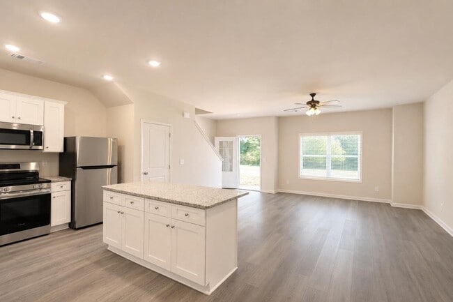 Building Photo - 4248 Crosny Ln