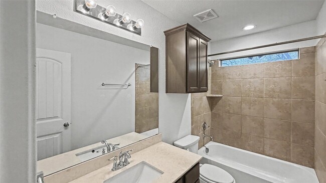 Building Photo - 314 Rolling Meadows Dr