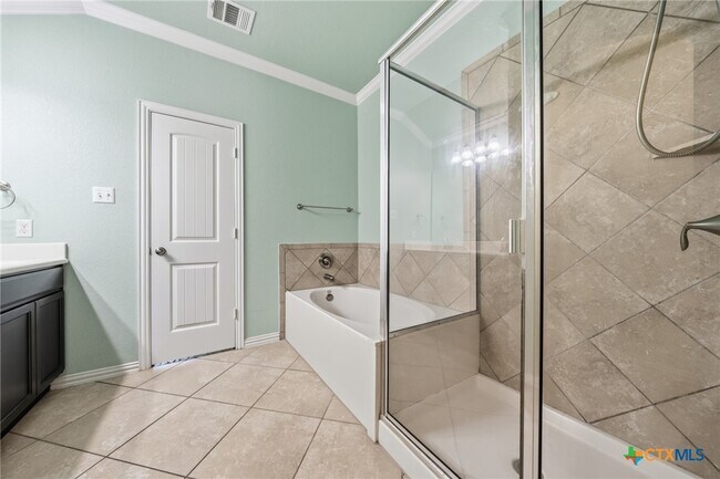 Building Photo - 3410 Cottonpatch Dr