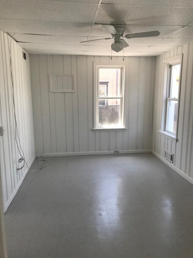 Building Photo - 1603 Union Blvd