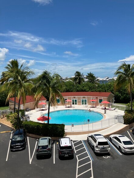 Building Photo - 3930 S Roosevelt Blvd