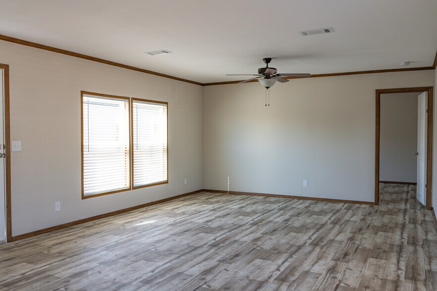 Building Photo - 132 Ponderosa Way