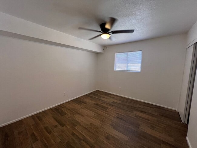 Building Photo - REMODELED 3 BEDROOM IN TOWN!