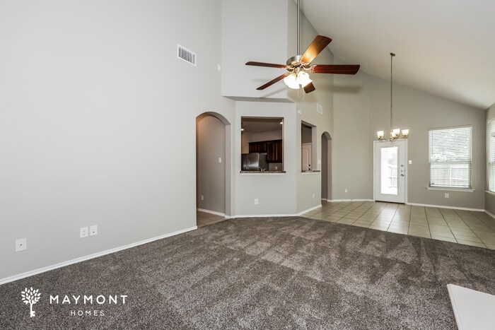 Building Photo - 209 Riverdell North Mews