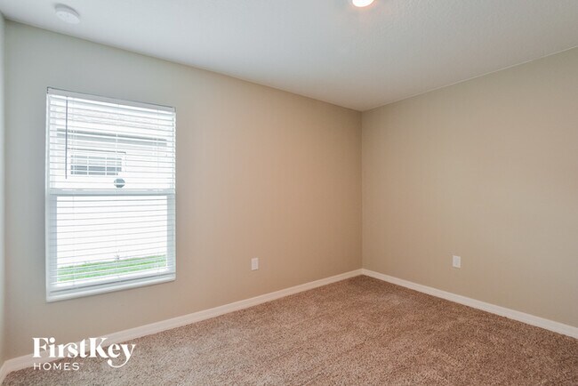 Building Photo - 437 Kensington View Dr