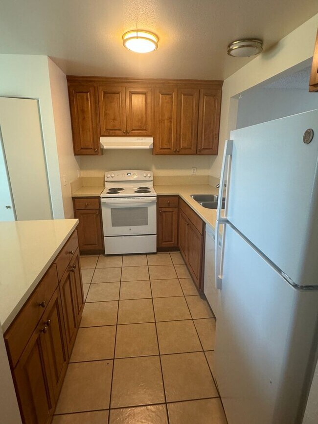 Building Photo - 4722 Knickerbocker Ln