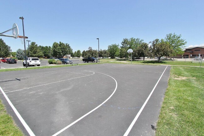 Building Photo - 6613 S Covewood Way