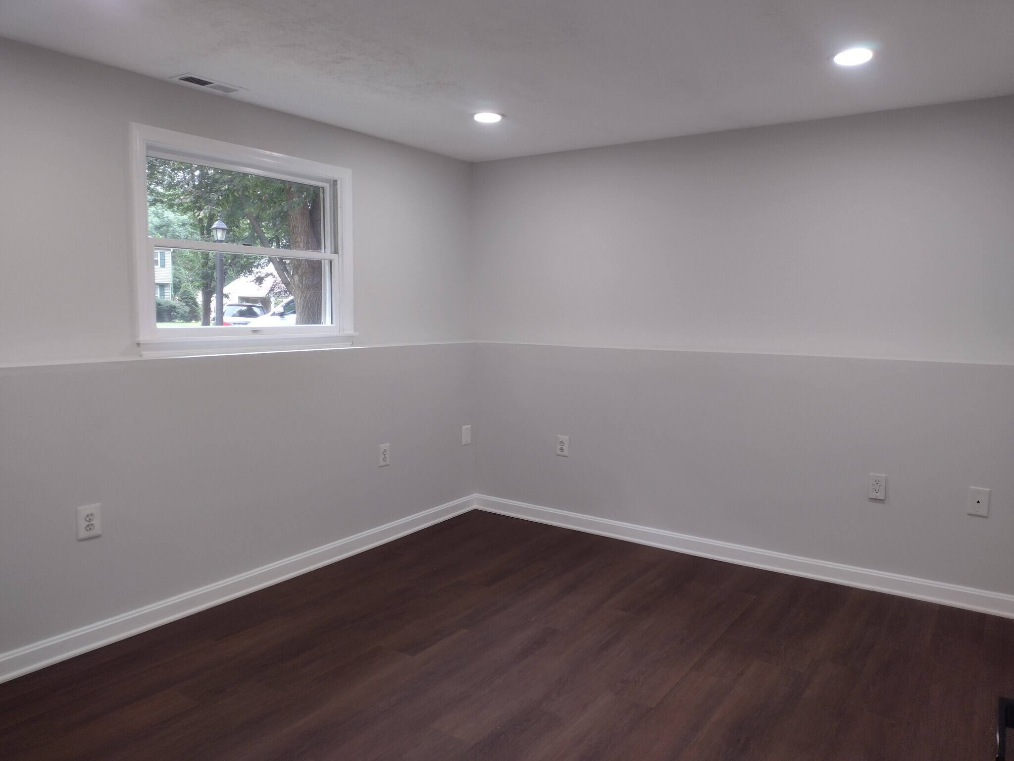 Building Photo - 6481 Barchink Pl