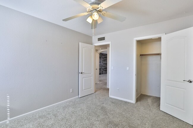 Building Photo - Pet Friendly 5-bedroom, 3 bath Home w/ Pool and Finished Basement