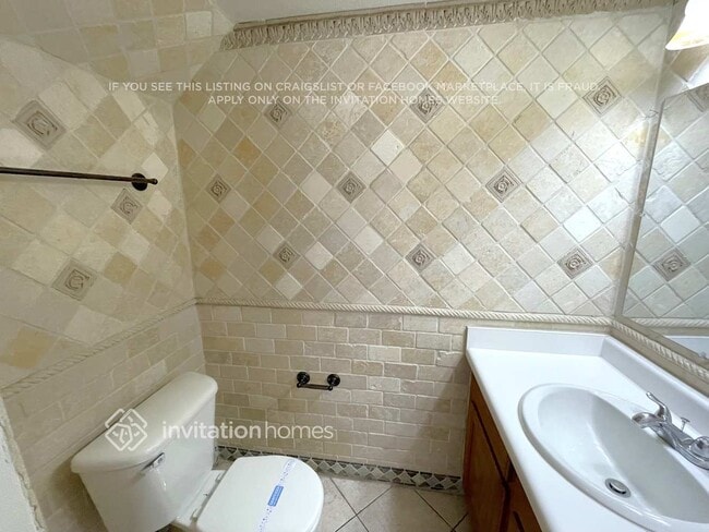 Building Photo - 3732 N 106th Ln