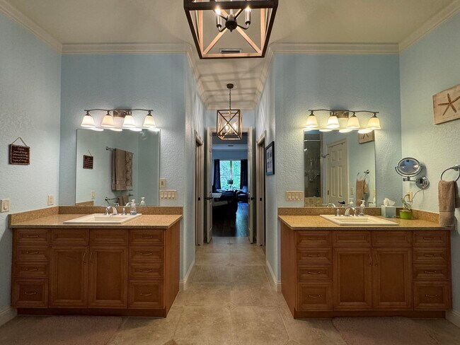 Building Photo - 1504 Big Creek Cove