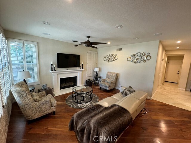 Building Photo - 6 Lakeridge