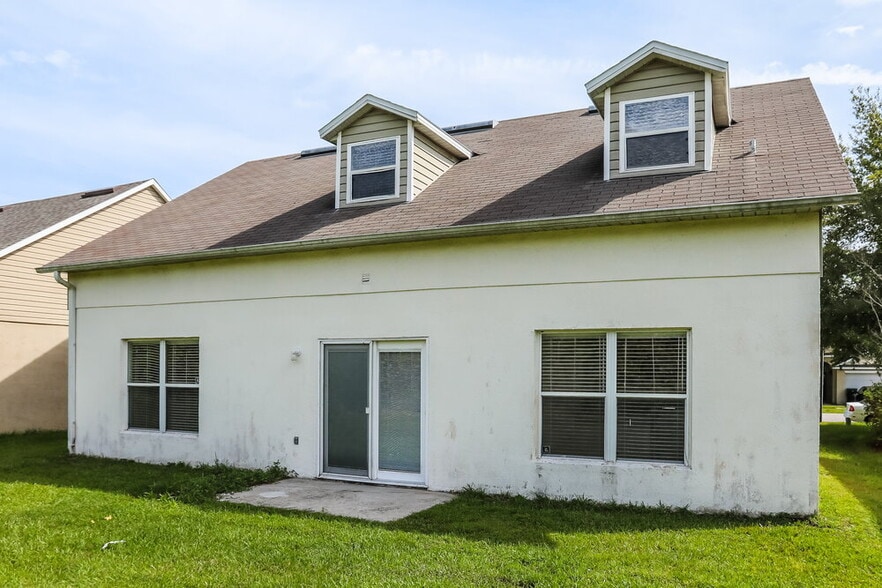 Building Photo - 4208 Forest Island Dr