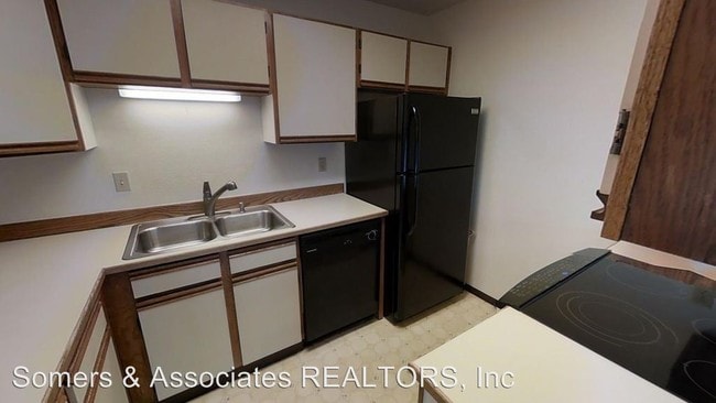 Building Photo - 2 br, 1.5 bath House - 4932 Dartmouth Drive