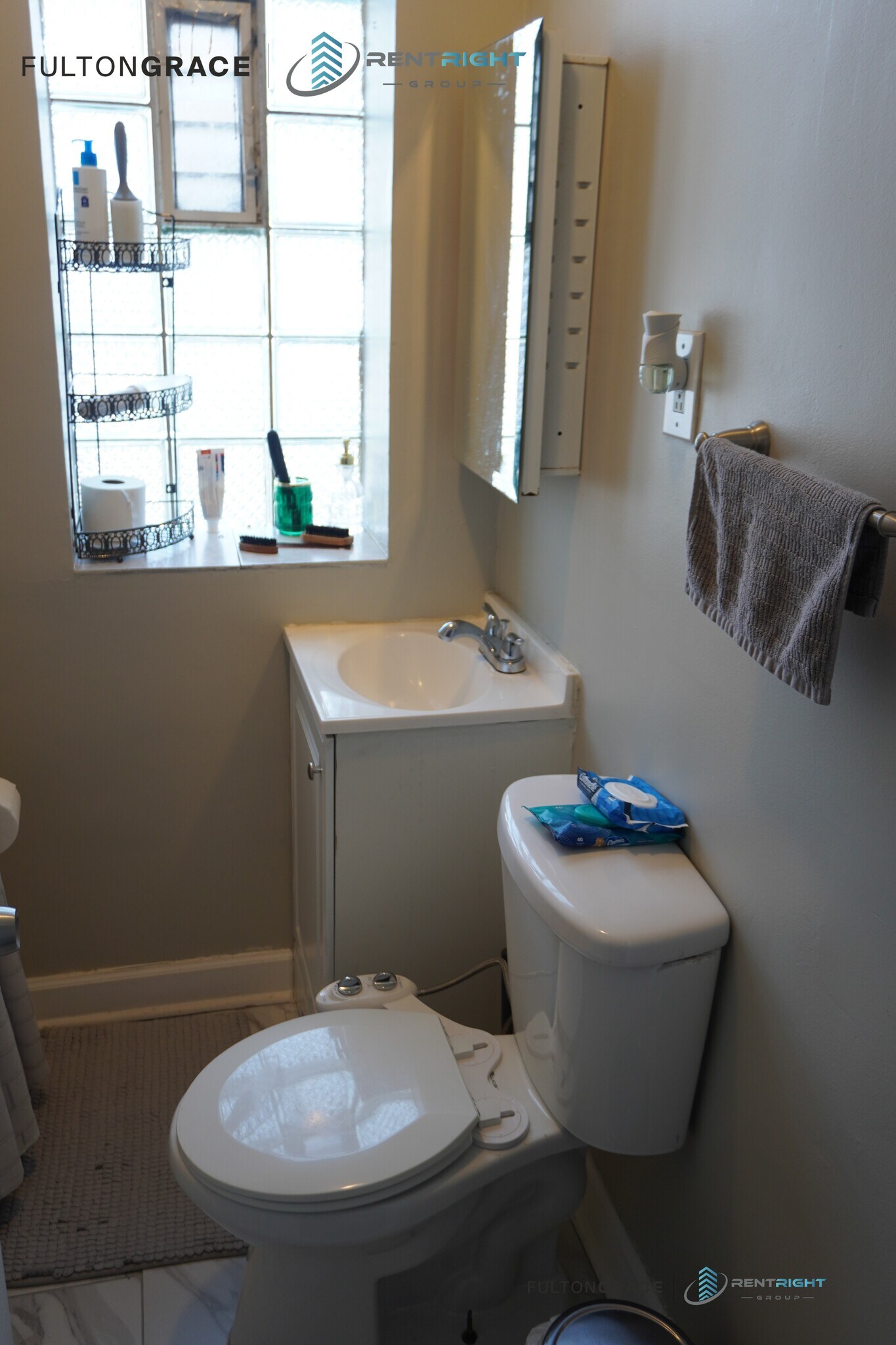 Building Photo - 2652 W 23rd Pl