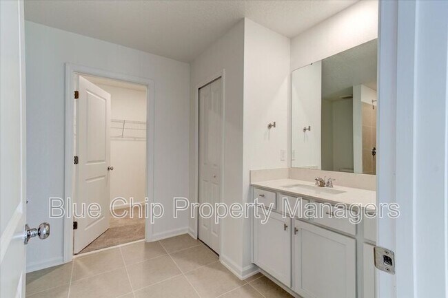 Building Photo - 1212 Belle Isle Ln