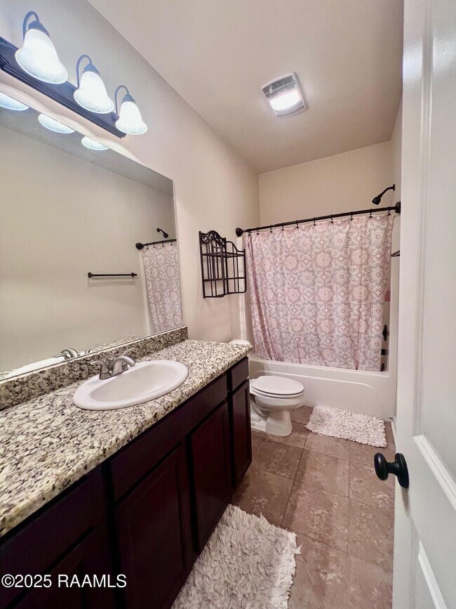 Building Photo - 303 Ouachita Dr