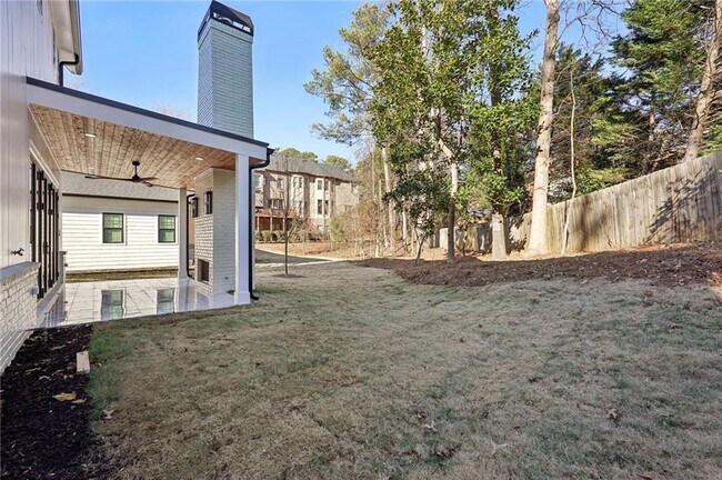 Building Photo - 10365 Waters Rd
