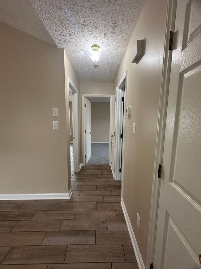 Building Photo - 5598 Arapahoe Ct