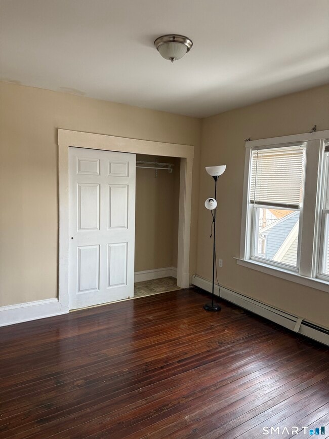 Building Photo - 175 Wilson St