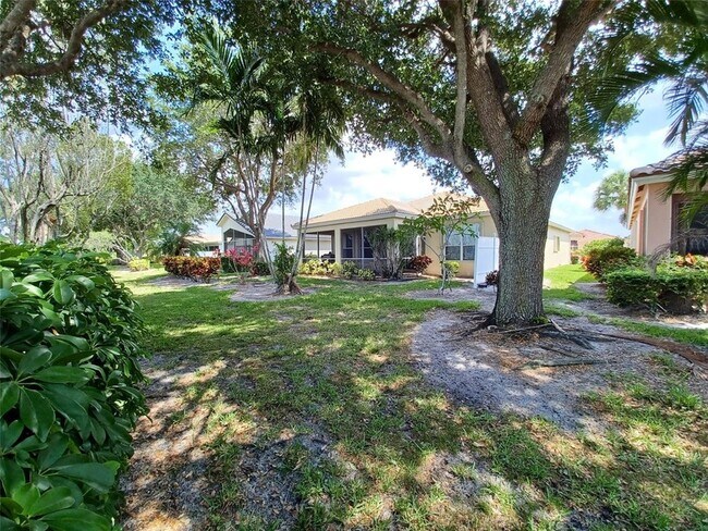Building Photo - 12752 Coral Lakes Dr
