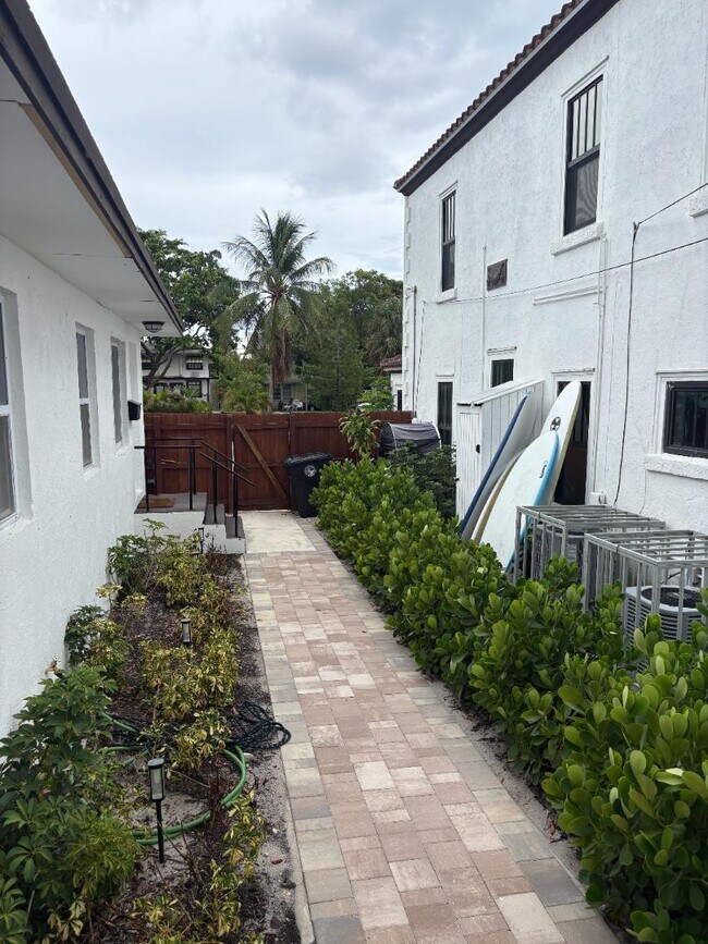 Building Photo - 331 S Federal Hwy