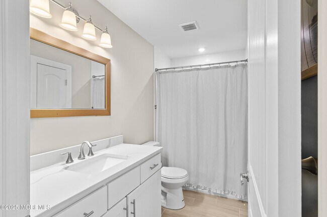 Building Photo - 1260 Pensacola Rd