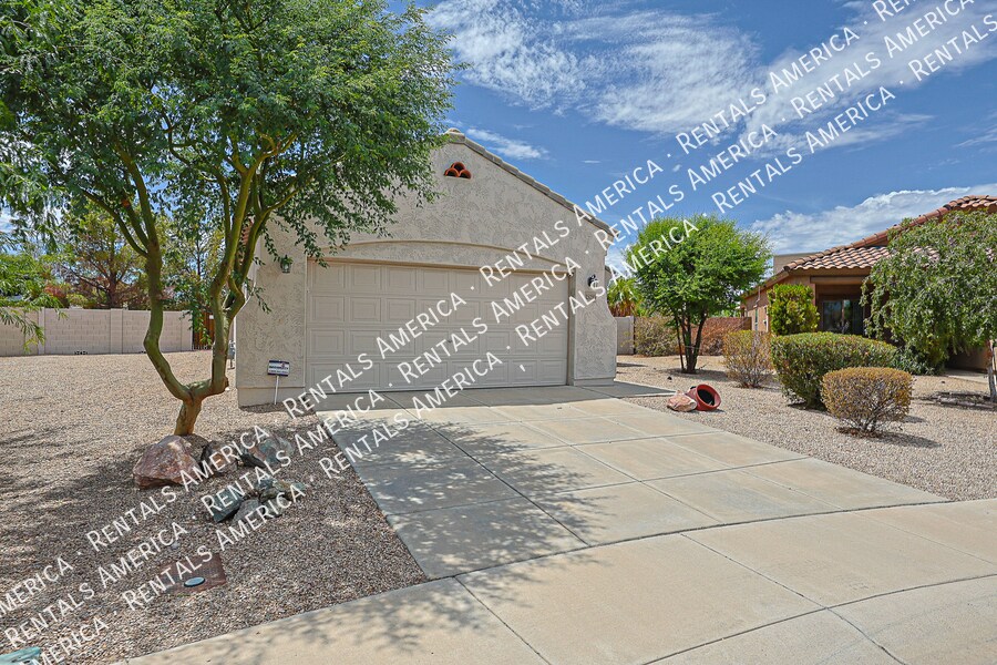 Building Photo - 15289 W Desert Hills Dr