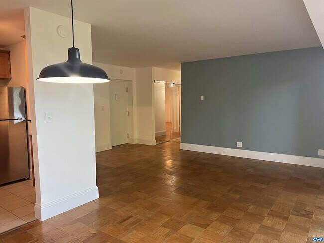 Building Photo - 511 1st St N