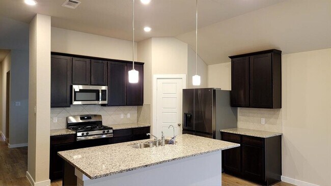 Building Photo - 4703 Preservation Oaks Ln