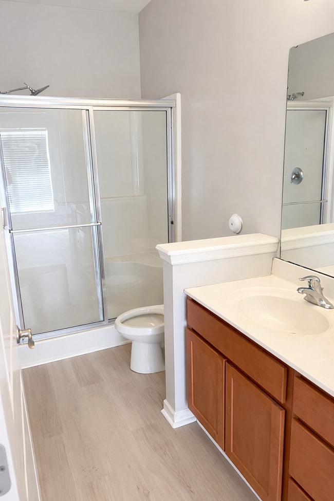 Building Photo - 6421 Brookfield Ct Dr