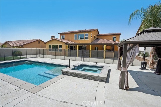 Building Photo - 35676 Small Pine Ct